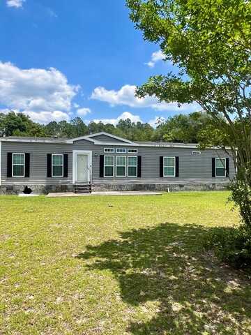 774 Clough, Douglas, GA 31533