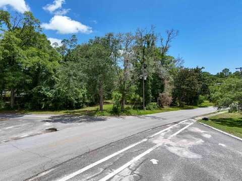 463 Kylea Laird Drive Drive, Freeport, FL 32439