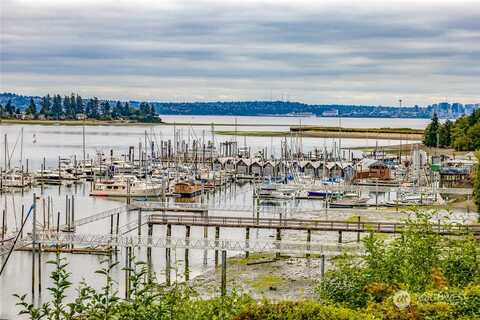 Packard, BAINBRIDGE ISLAND, WA 98110