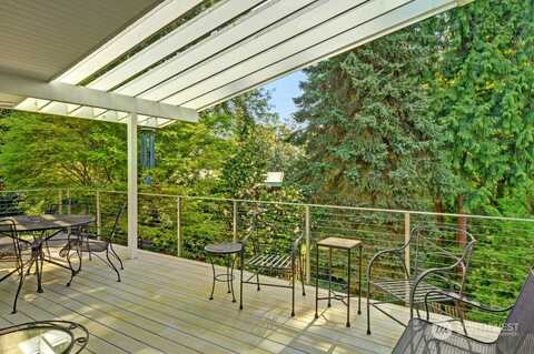 43Rd, MERCER ISLAND, WA 98040