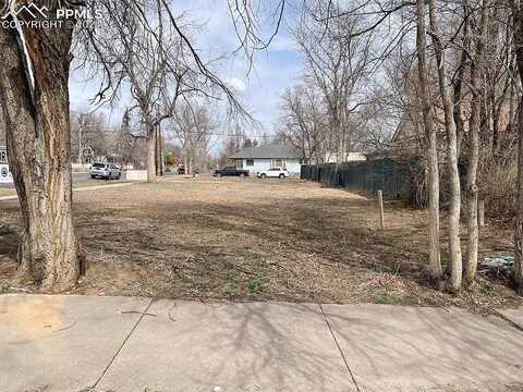 Spruce, COLORADO SPRINGS, CO 80905