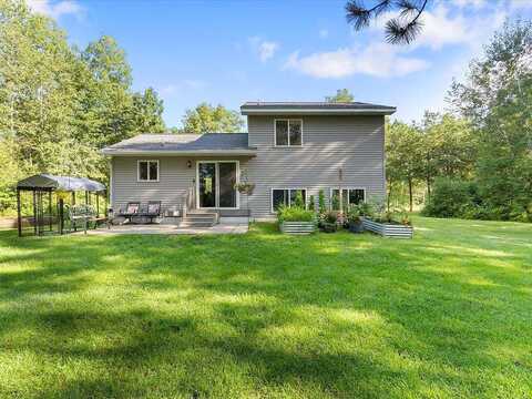 Krist, PEQUOT LAKES, MN 56472