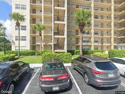 Via Poinciana, LAKE WORTH, FL 33467