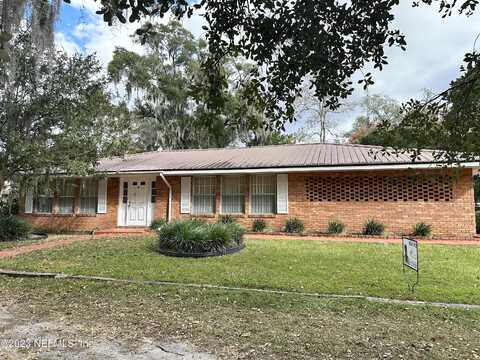 Nancy, PALATKA, FL 32177