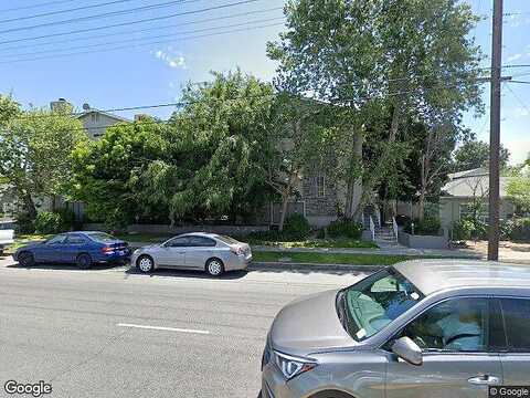 Saticoy St, Lake Balboa, CA 91406