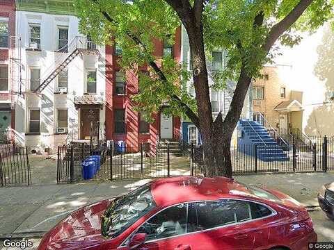 Putnam, BROOKLYN, NY 11221