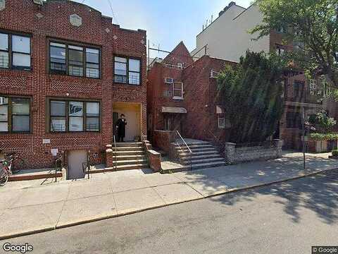 45Th, BROOKLYN, NY 11219