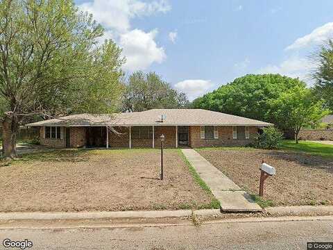 31St, HONDO, TX 78861