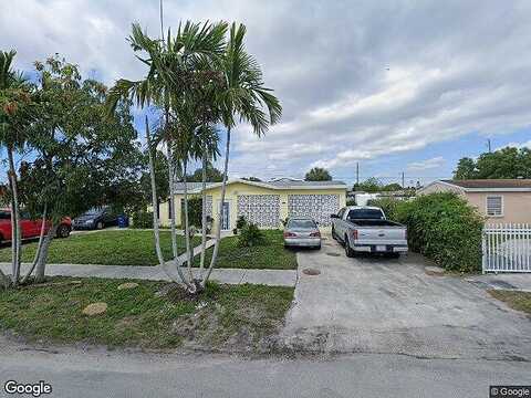 18Th, OPA LOCKA, FL 33054