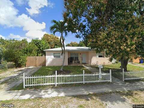 8Th, NORTH MIAMI BEACH, FL 33162