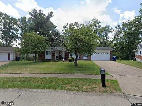 Woodcrest, FLORISSANT, MO 63033