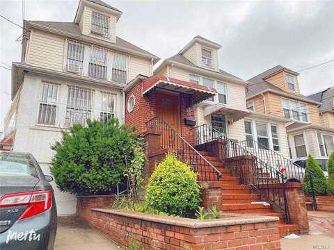 Hampton, ELMHURST, NY 11373