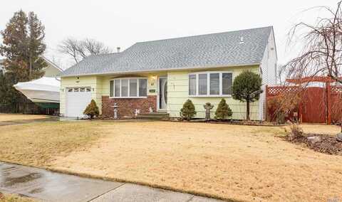 Kissimee, LINDENHURST, NY 11757