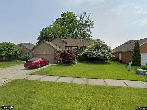 Pinewood, MACOMB, MI 48042