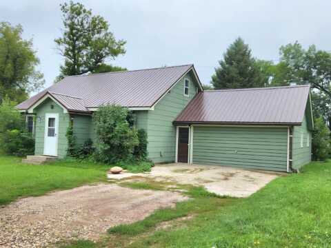 215 7th Street, Ipswich, SD 57451