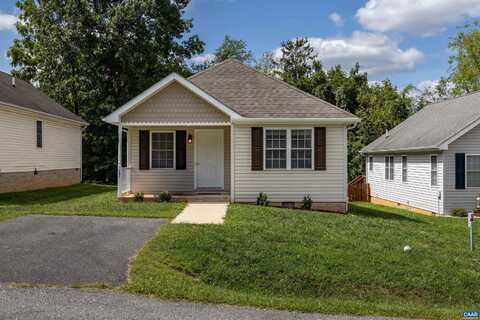 521 D ST, STAUNTON, VA 24401