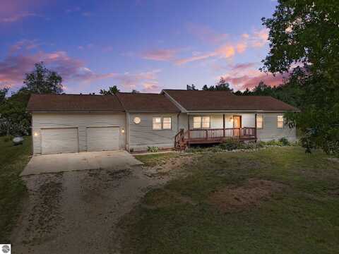 402 W 32 ROAD, BOON, MI 49618