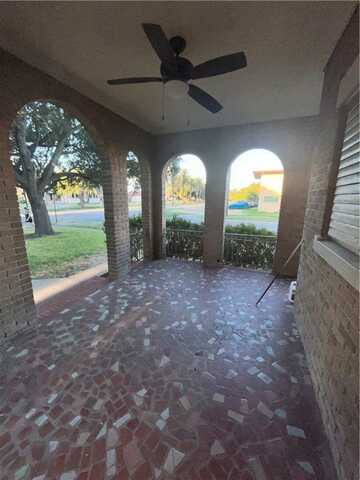 208 E Ligustrum Boulevard, Robstown, TX 78380