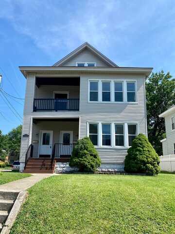 2802 Hyde Park Avenue, Cincinnati, OH 45209