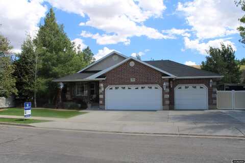 323 Clarkson Avenue, Evanston, WY 82930