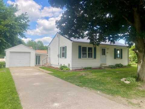 417 Maiden Street, Center Point, IA 52213