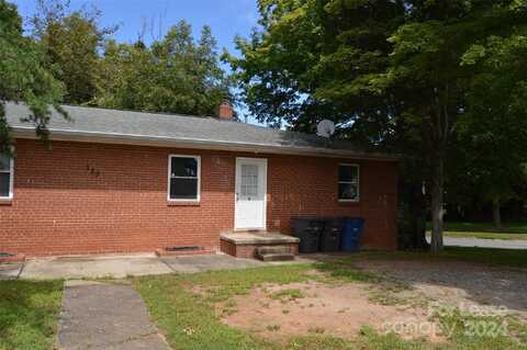 325 Chambers Street, Statesville, NC 28677