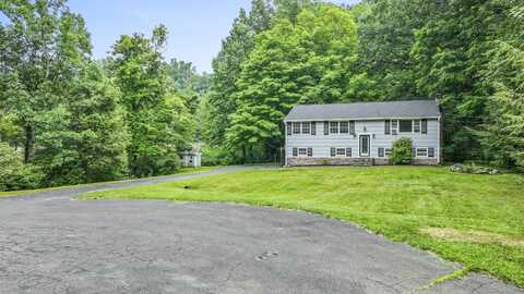 17 Chuck Wagon Lane, Danbury, CT 06810