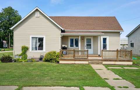 205 William, Edgewood, IA 52042