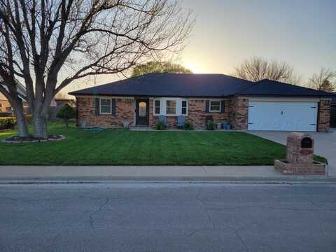 1906 Texas Street, Perryton, TX 79070