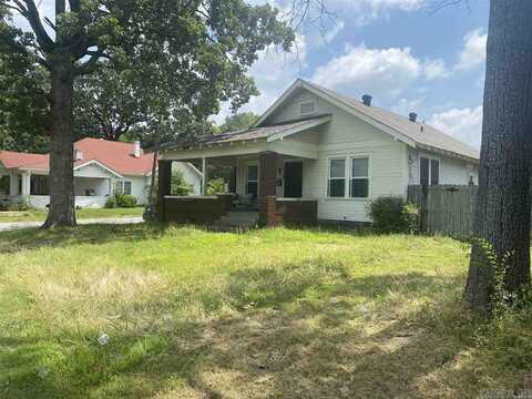 1624 Pike, North Little Rock, AR 72114