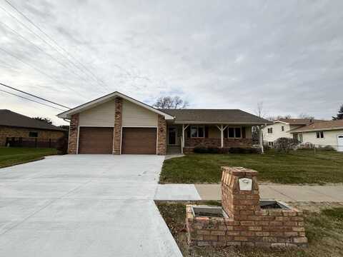 3070 FAIRLANE AVENUE, COLUMBUS, NE 68601