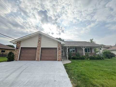 3070 FAIRLANE AVENUE, COLUMBUS, NE 68601