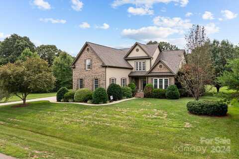 3218 Mountain Creek Drive, Sherrills Ford, NC 28673