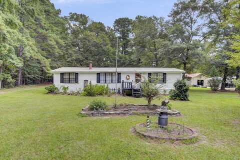 224 Pinecrest Drive, Moncks Corner, SC 29461