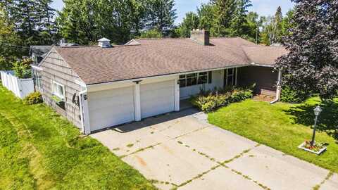 1404 SUMMIT DRIVE, Wausau, WI 54401