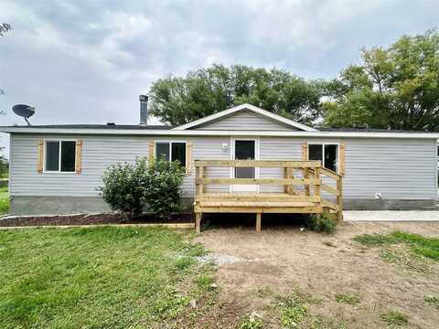 1082 Story Drive, Knoxville, IA 50138