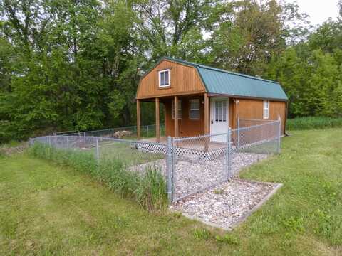 5235 Shamrock, Cassville, WI 53806