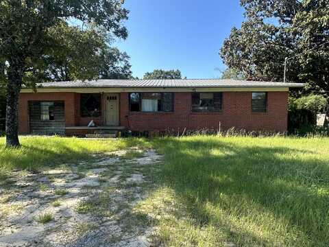 108 Butler Circle, Crestview, FL 32536