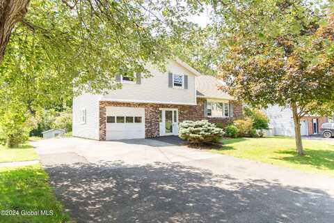 12 Red Coach Drive, Scotia, NY 12302