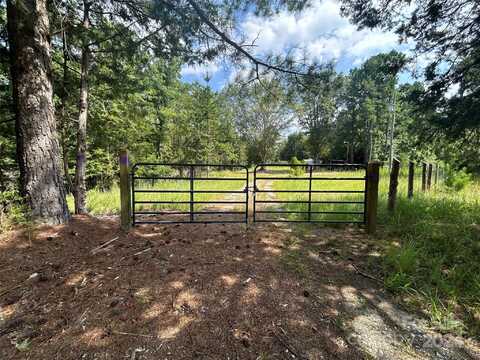 5630 Woods Ferry Road, Carlisle, SC 29031