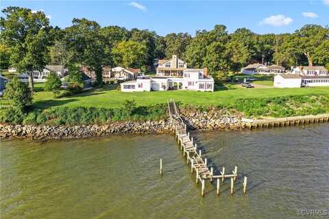 1017 Lee Street, Colonial Beach, VA 22443