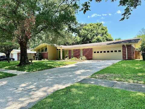 604 NE Camborne Avenue, Fort Walton Beach, FL 32547