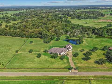 9726 Shadow Creek Trail, Hearne, TX 77859