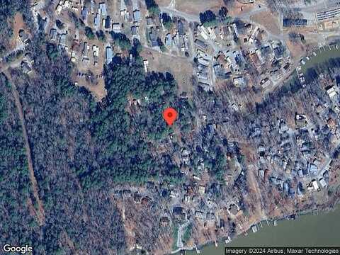 Oakwood Ave, Bracey, VA 23919