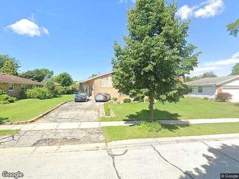 Twin Oak, GREENDALE, WI 53129