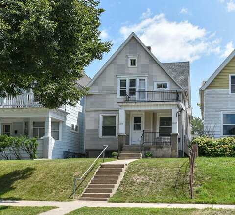 Newhall, MILWAUKEE, WI 53211