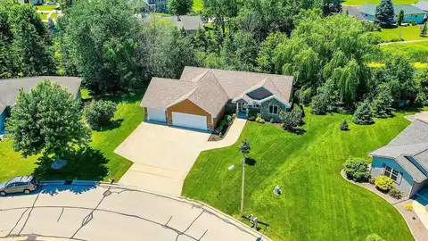 S Cross Creek Circle, De Pere, WI 54115