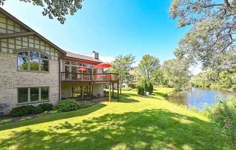 Lake Circle, Brookfield, WI 53005