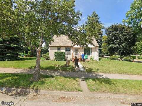 19Th, MINNEAPOLIS, MN 55418