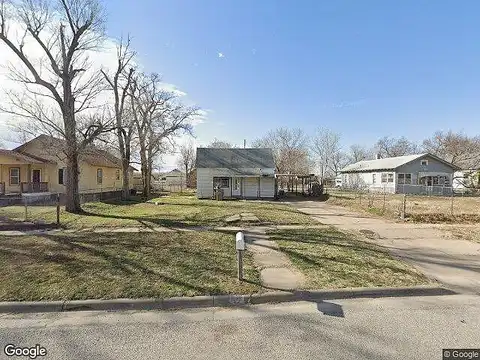 Avenue A, HUTCHINSON, KS 67501